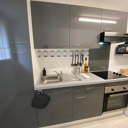 Grand T2 Tout Equipe Centre Avec Cour * Angoulême